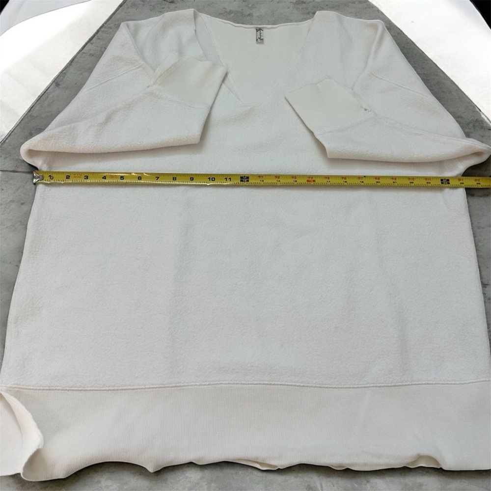 Free People White V-Neck Sweater - Picture 4 of 8